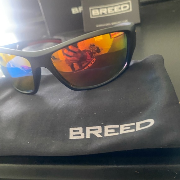 Breed Aquarius Polarized Sunglasses - Picture 6 of 9